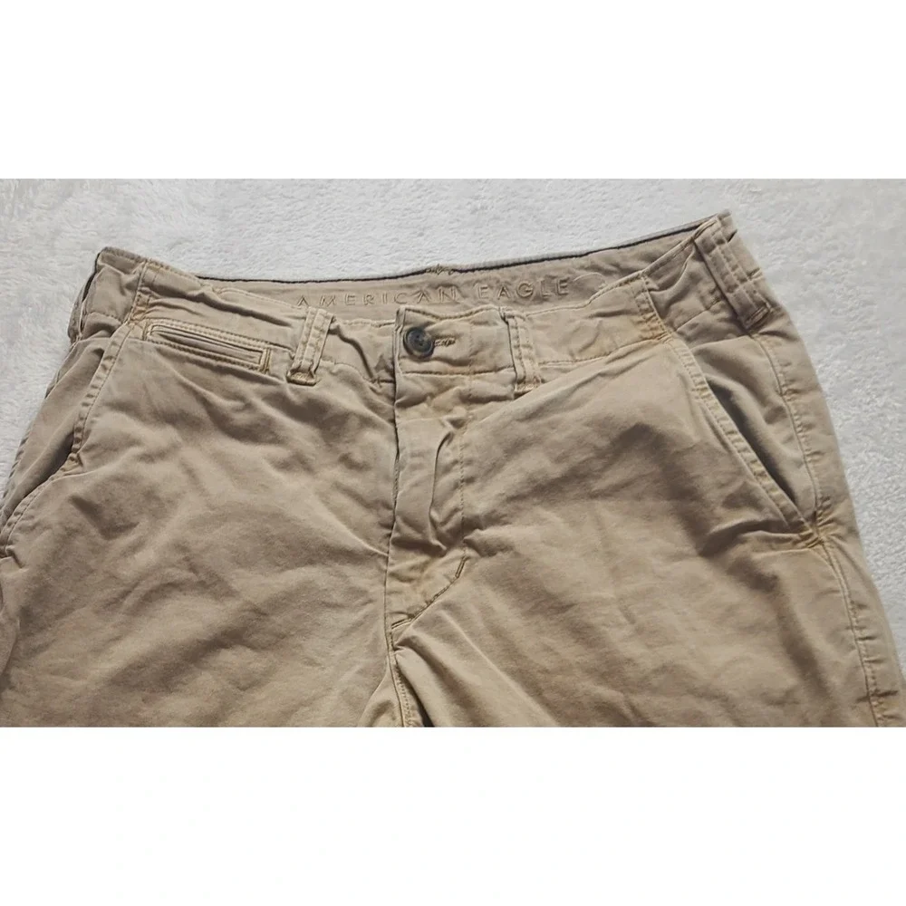 American Eagle Men's Khaki Chino Shorts Tan Size 29 Flat Front Cotton Blend